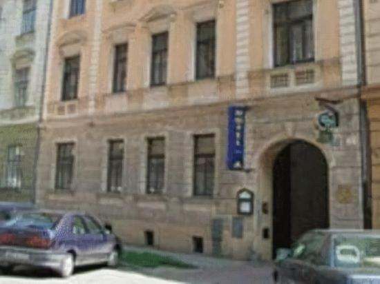 Hotel Pyramida Брно Екстер'єр фото